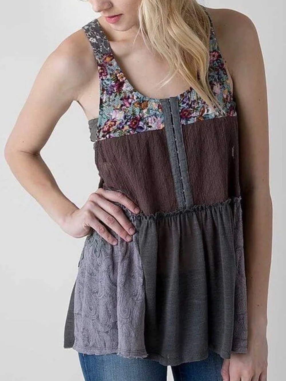 BKE Patchwork Floral Strap Scoop Tank Top in Brown and Gray